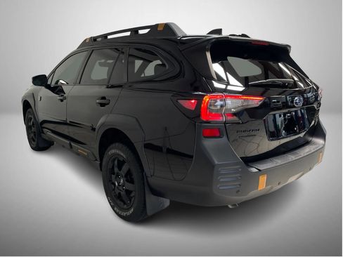 Used 2022 Subaru Outback Wilderness AWD/4WD image 6