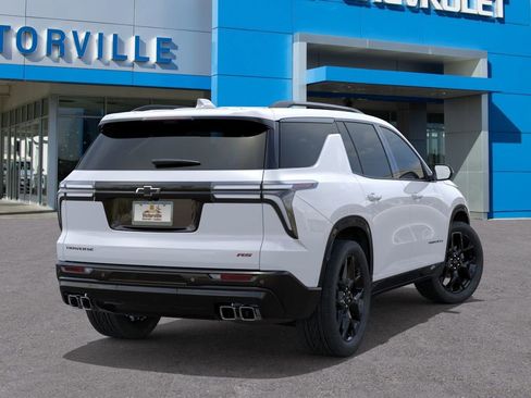 New 2026 Chevrolet Traverse RS w/ LPO, Floor Liner Package FWD image 4