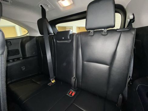 Certified 2021 Toyota Highlander XLE AWD/4WD image 26