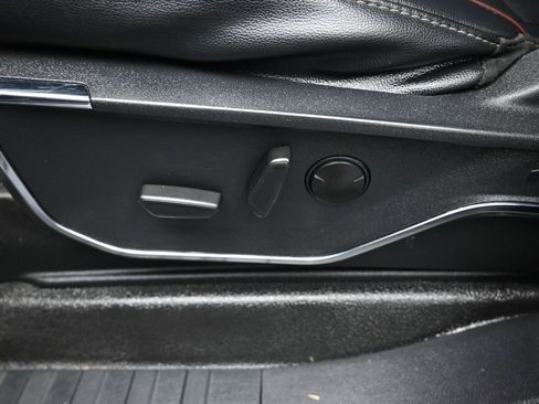 Used 2024 Ford F350 Lariat image 8