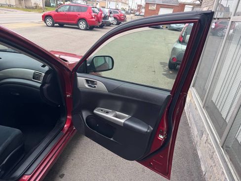 Used 2010 Subaru Impreza 2.5i Premium image 26