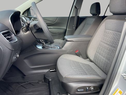 Used 2022 Chevrolet Equinox LT w/ LPO, Floor Liner Package image 27