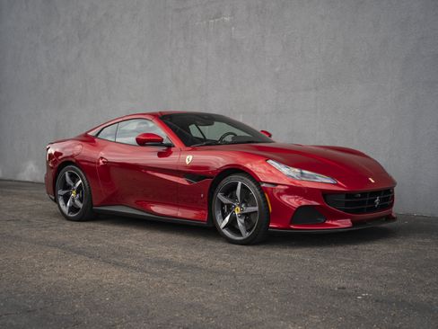 Certified 2023 Ferrari Portofino M image 11