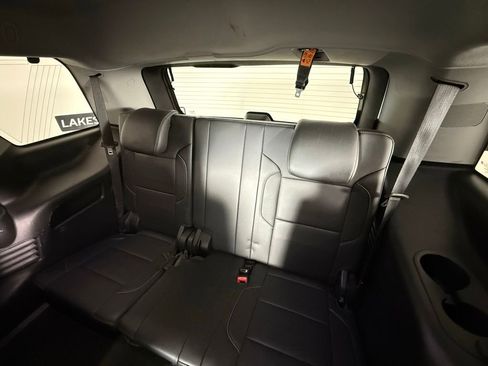 Used 2018 Chevrolet Tahoe Premier AWD/4WD image 40