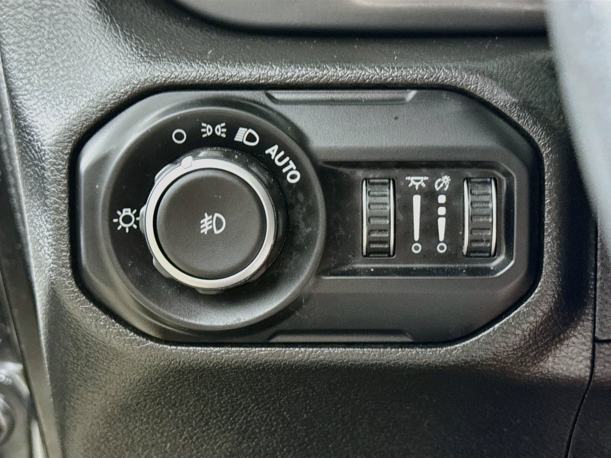 Used 2021 Jeep Wrangler Unlimited Sport AWD/4WD image 12