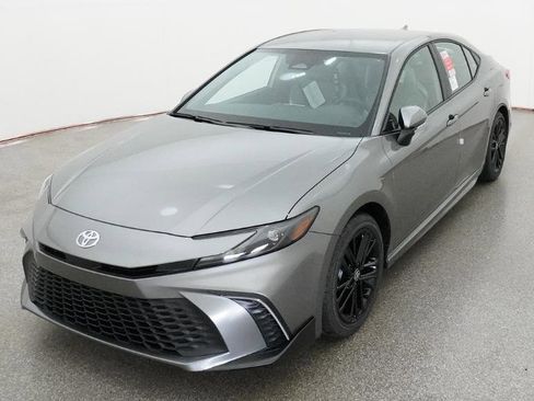 New 2026 Toyota Camry SE image 3