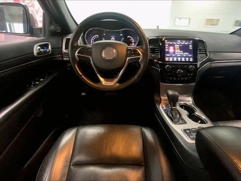 Used 2019 Jeep Grand Cherokee Limited image 12