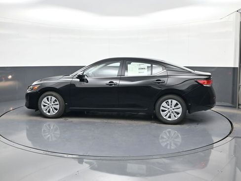 New 2025 Nissan Sentra S image 4