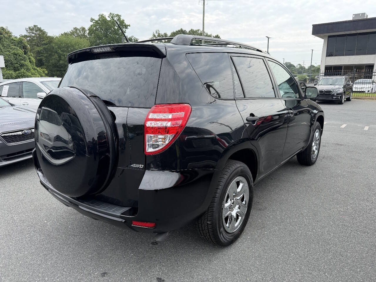 Used 2012 Toyota RAV4 4WD w/ Value Pkg image 4