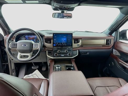 Used 2024 Ford Expedition Max Limited image 31