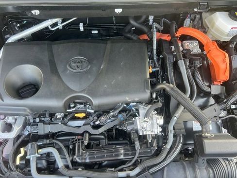 Certified 2025 Toyota RAV4 XLE image 19