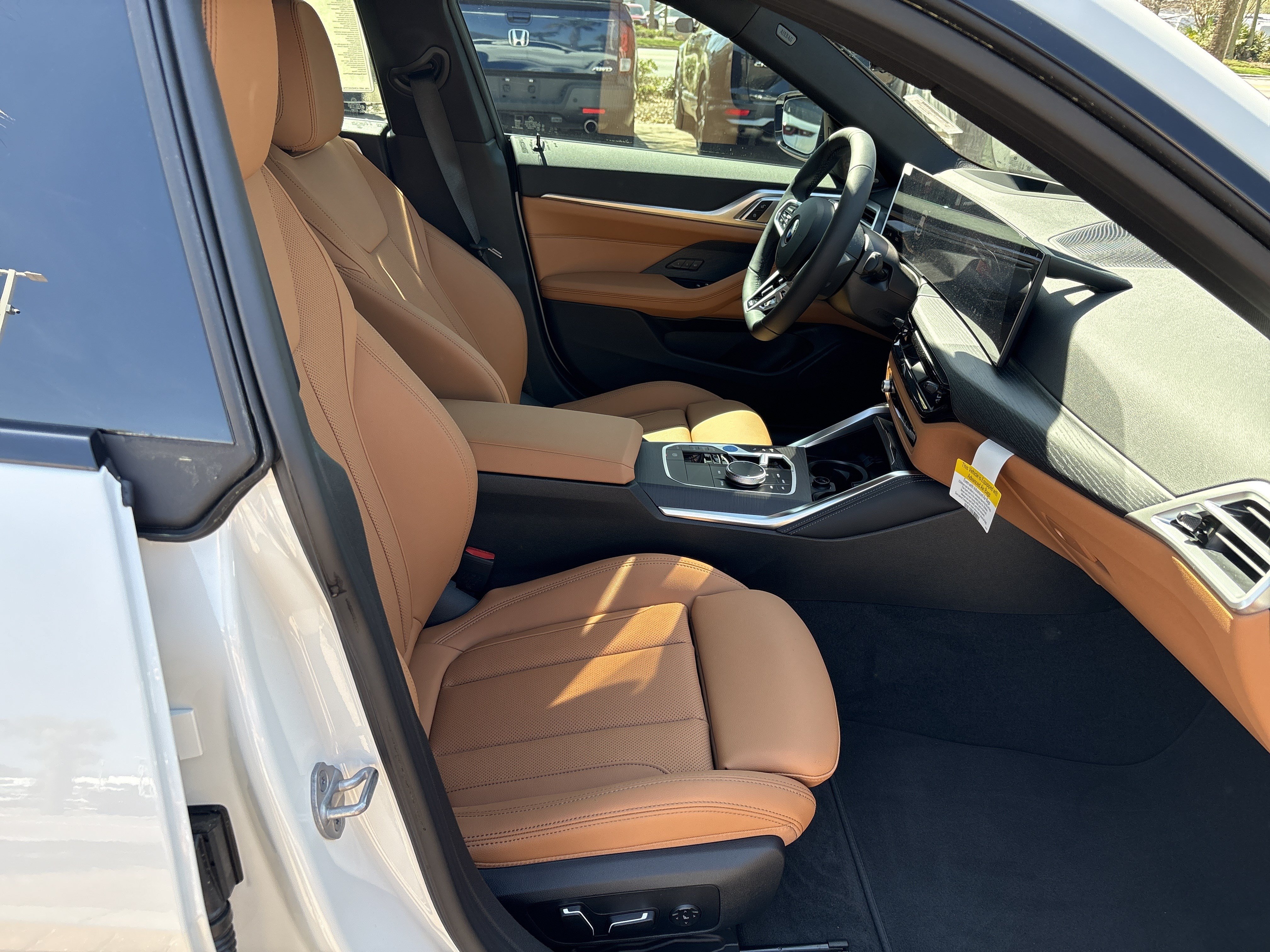 Used 2026 BMW i4 xDrive40i w/ M Sport Package AWD/4WD image 15