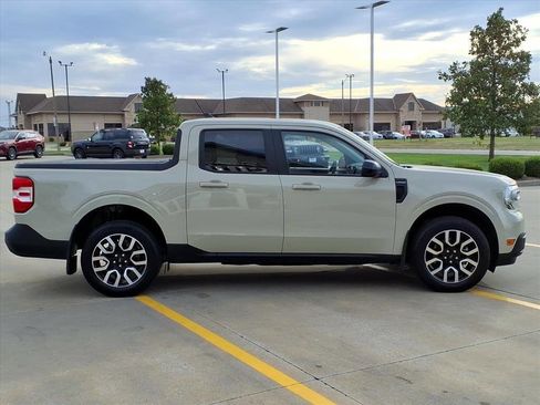 Used 2024 Ford Maverick Lariat image 6