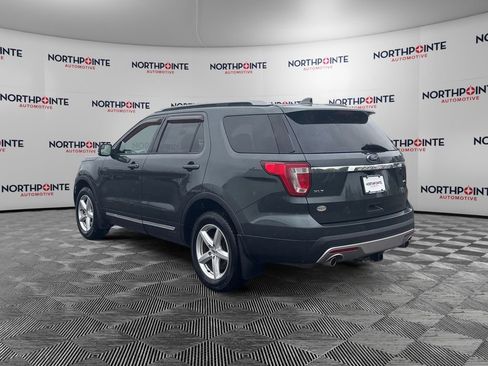 Used 2016 Ford Explorer XLT w/ Equipment Group 201A AWD/4WD image 4