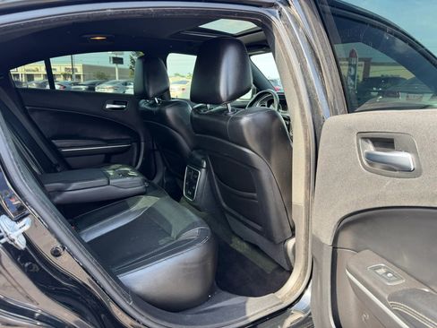 Used 2021 Dodge Charger SXT w/ Leather Interior Group RWD image 8