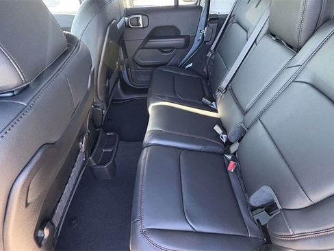 New 2026 Jeep Wrangler Unlimited Rubicon image 18