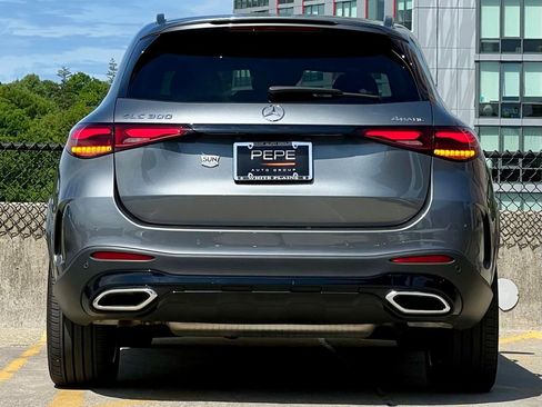 Used 2023 Mercedes-Benz GLC 300 4MATIC image 6