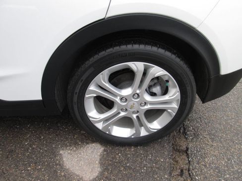 Used 2020 Chevrolet Bolt LT image 11