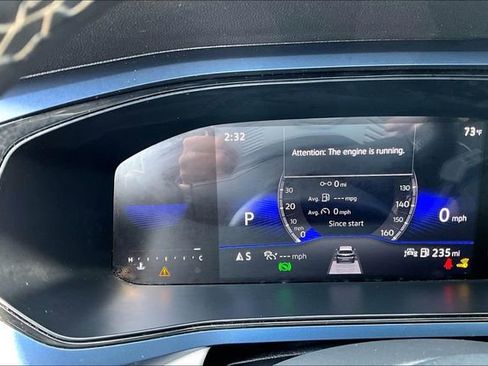 Used 2024 Volkswagen Taos SE image 13