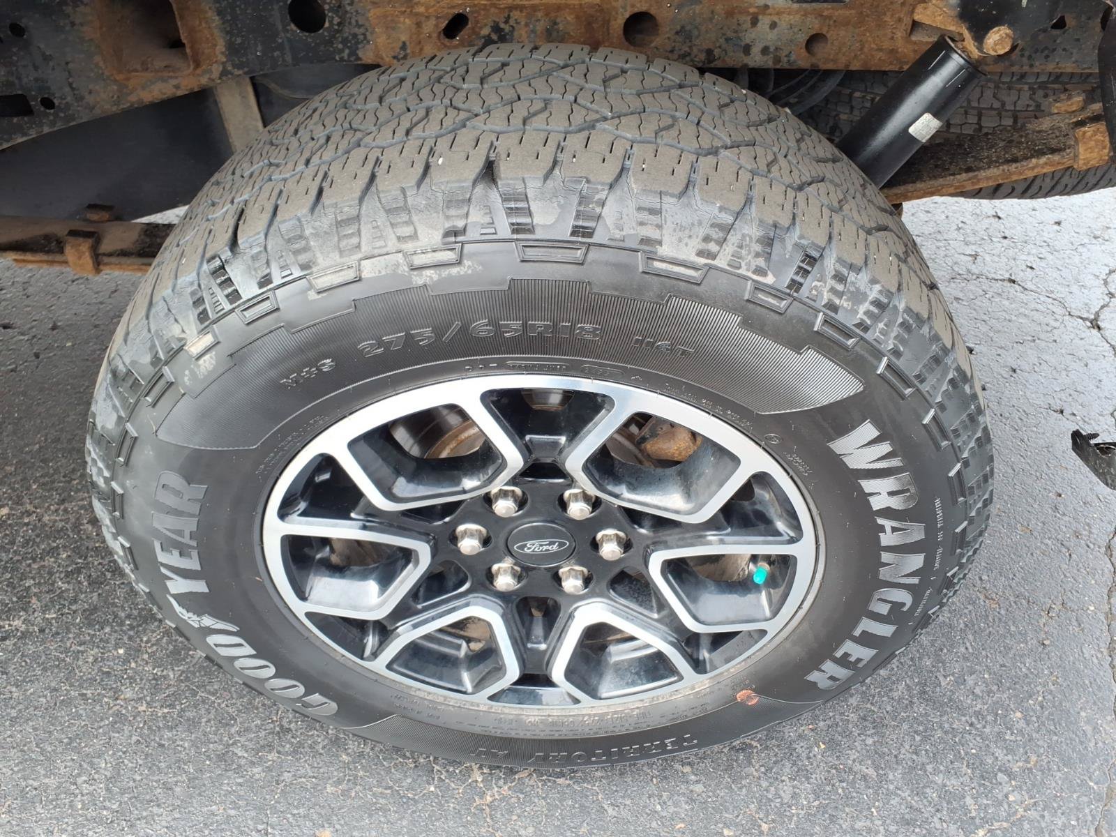 Used 2018 Ford F150 XLT w/ Equipment Group 302A Luxury AWD/4WD image 21