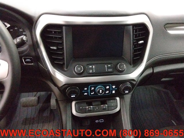 Used 2023 GMC Acadia SLT w/ Preferred Package AWD/4WD image 12