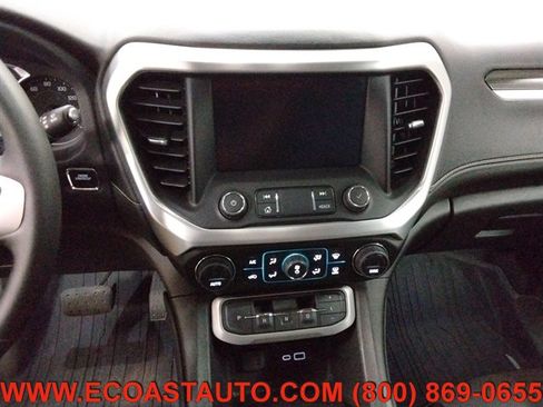 Used 2023 GMC Acadia SLT w/ Preferred Package AWD/4WD image 12