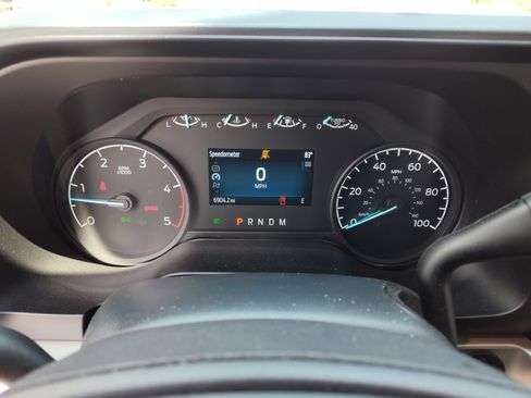 Used 2024 Ford F550 2WD Regular Cab Super Duty w/ XLT Value Package image 32