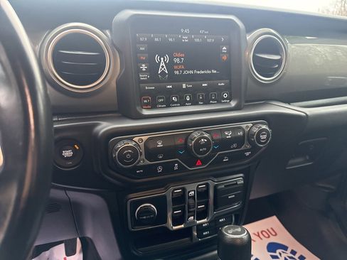 Used 2021 Jeep Wrangler Unlimited Sahara w/ Uconnect 4C Nav & Sound Group image 23