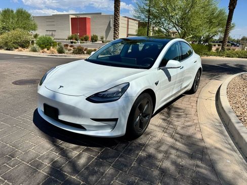 Used 2020 Tesla Model 3 Standard Range Plus RWD image 6