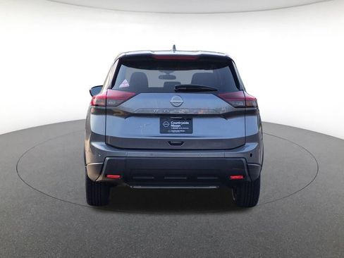 Used 2025 Nissan Rogue SV AWD/4WD image 6