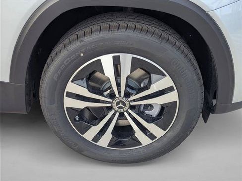 New 2026 Mercedes-Benz GLB 250 image 9