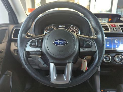 Used 2017 Subaru Forester 2.5i Premium image 20