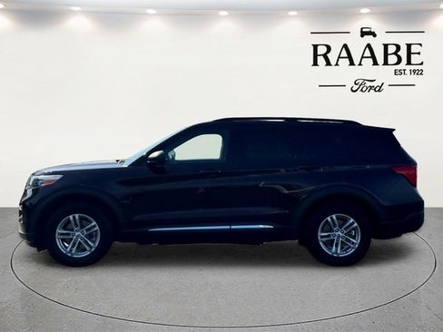 Used 2022 Ford Explorer XLT w/ Equipment Group 202A AWD/4WD image 4