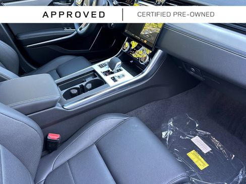 Used 2024 Jaguar XF R-Dynamic SE AWD/4WD image 28