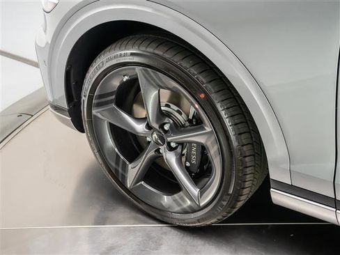 New 2026 Genesis GV70 2.5T Sport Prestige AWD/4WD image 12