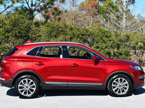 Used 2017 Lincoln MKC Select w/ Select Plus Package image 32