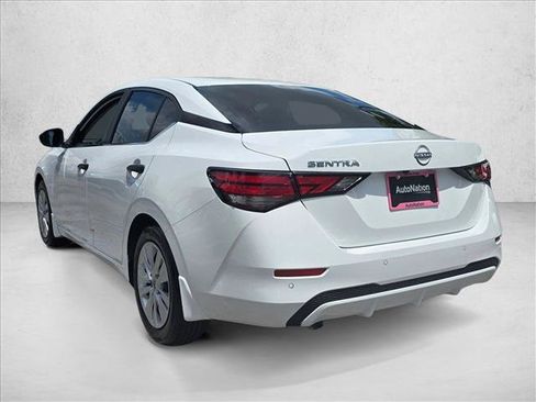 Certified 2025 Nissan Sentra S FWD image 8