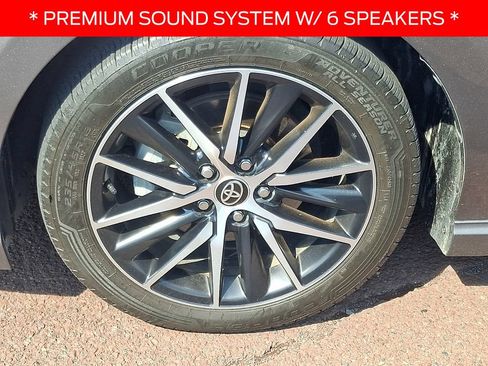 Used 2022 Toyota Camry SE FWD image 8
