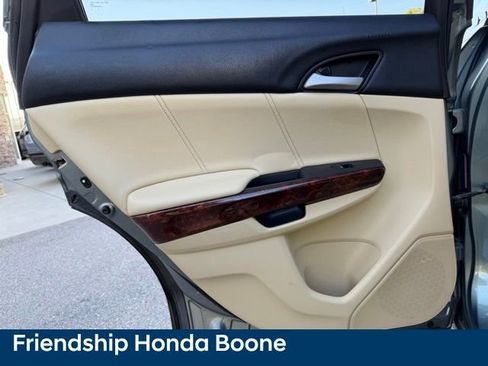 Used 2010 Honda Crosstour EX-L image 27