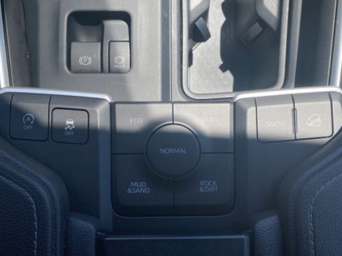 Used 2024 Toyota Grand Highlander AWD image 35