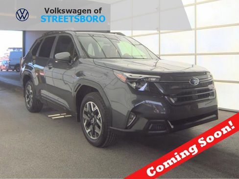 Used 2025 Subaru Forester Premium w/ Protection Package AWD/4WD image 1