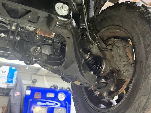 Used 2018 Toyota Tundra Limited w/ Limited Premium Package image 17