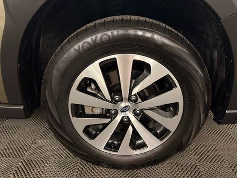 Used 2025 Subaru Outback Premium AWD/4WD image 19