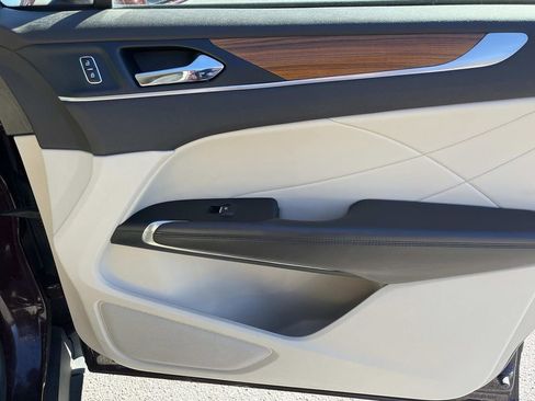 Used 2019 Lincoln MKC Select w/ Select Plus Package image 21