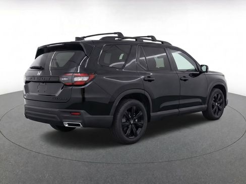 Used 2025 Honda Pilot Black Edition image 6