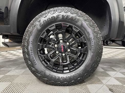 New 2026 GMC Canyon Elevation w/ Convenience Package image 15