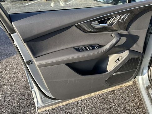 Certified 2025 Audi Q7 3.0T Premium Plus w/ Premium Plus Package image 19