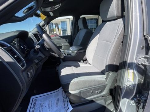 Used 2024 RAM 2500 Big Horn w/ Bed Utility Group image 11