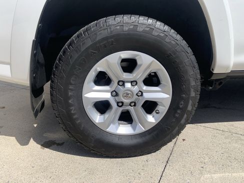 Used 2018 Toyota 4Runner SR5 Premium image 57