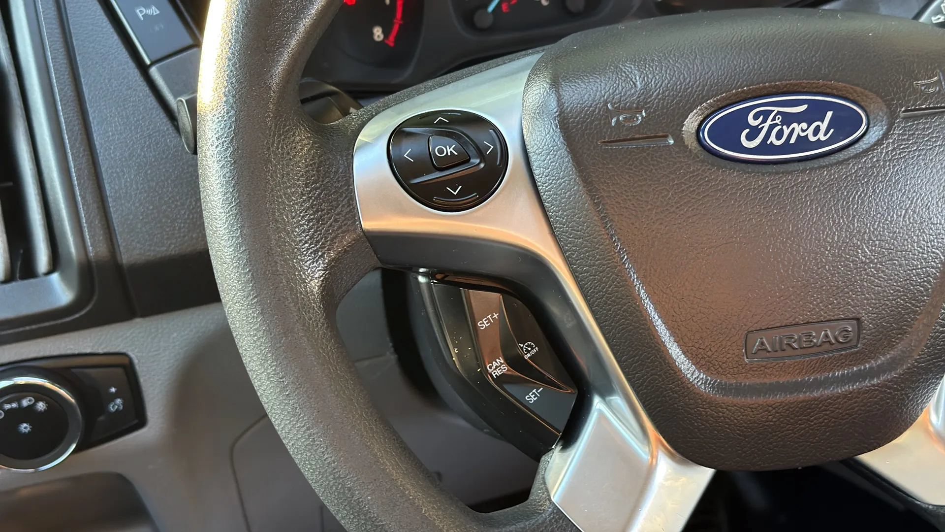Used 2018 Ford Transit 350 XL RWD image 32